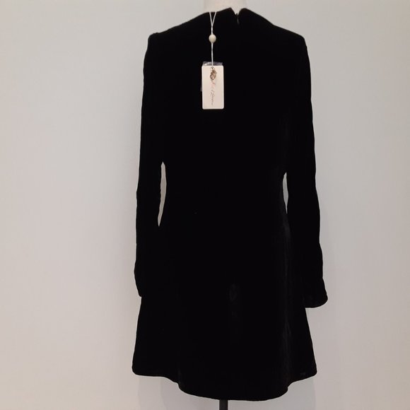 NWT FOR LOVE & LEMONS BLACK VELVET BEATRIX MINI DRESS - Picture 8 of 10
